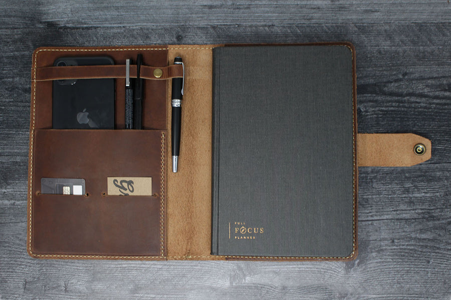 Rabbit Room Full Focus Classic Planner Leather Cover